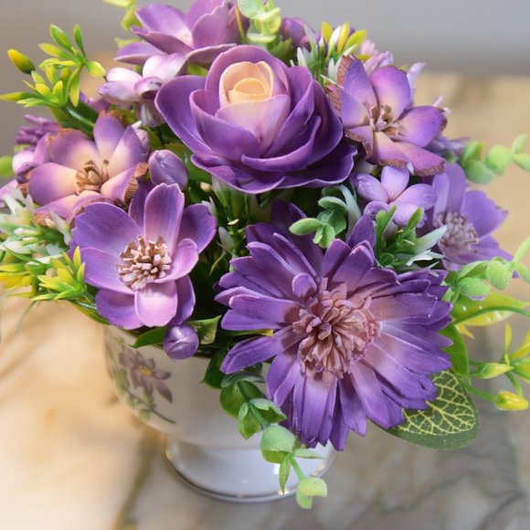 Pretty vintage pedestal sherbet bowl filled with hand painted Sola wood flowers - Picture 8 of 11